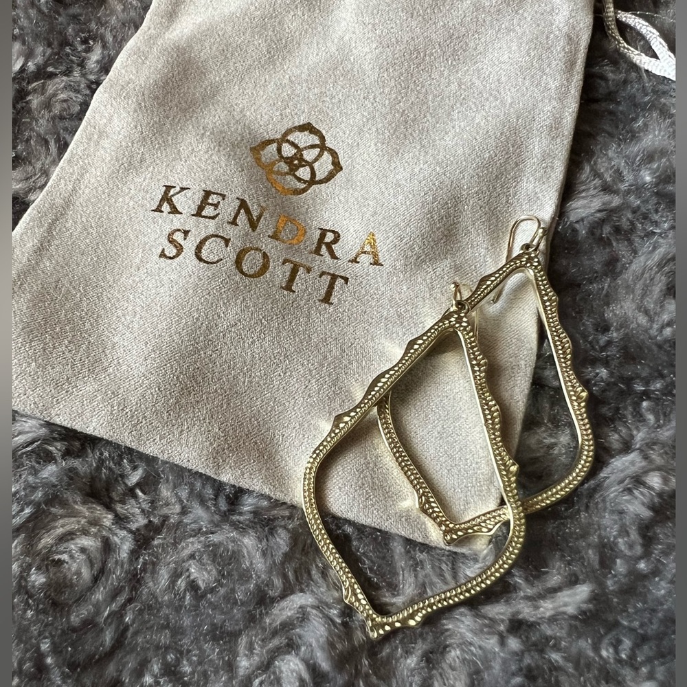 Kendra Scott Sophia Drop Earrings